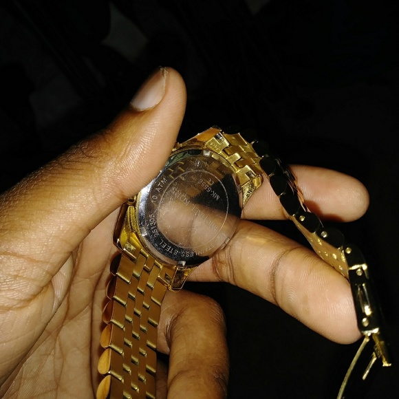 Micheal kors unisex watch - Picture 3 of 4